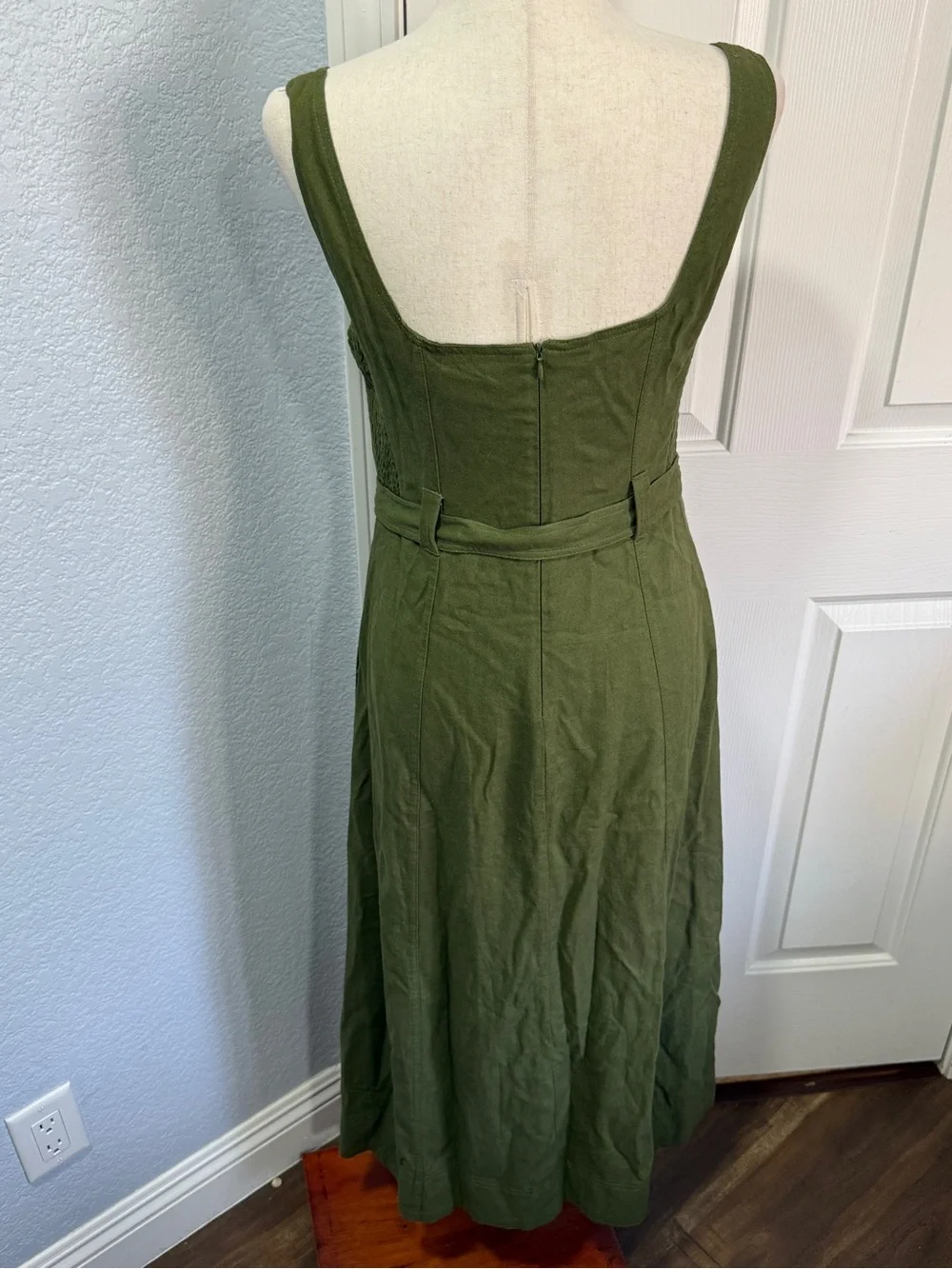Taylor Olive Green Linen Midi Dress Belted Size 8 Coastal Resort Minimalist - Picture 8 of 14